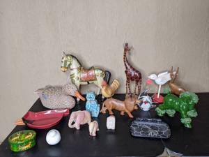 lot 154 image: Animal Figurine Collection