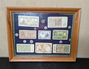 lot 14 image: Vintage Collection of European Money and Coins