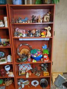 lot 182 image: Large Wooden Bookshelf w Lamp