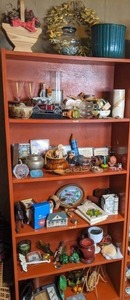 lot 185 image: Mixed Lot of Decorative Items Everything on These Shelves