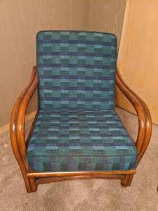 lot 75 image: Vintage Wicker Chair with Blue Cushions