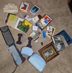 lot 176 image: Picture Frames, Makeup Bags, & Misc. Items