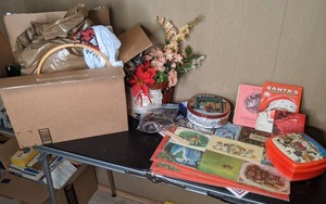 lot 189 image: Mixed Lot of Christmas Dcor & Items for use in Craft Projects see pictures