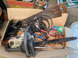 lot 316 image: Chainsaw, Sander, & Misc. Tools & Parts