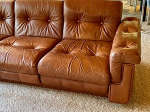 lot 3 image: Pair of Modular Vintage HT Collection Finnish Leather Sofas