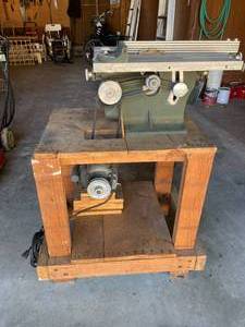lot 69 image: Vintage Shopmaster Table Saw