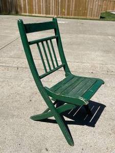 lot 80 image: Vintage Childs Wooden Folding Chair