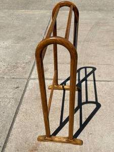 lot 81 image: Wooden Quilt Rack