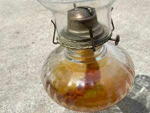 lot 93 image: Vintage Clear Glass Oil Lantern