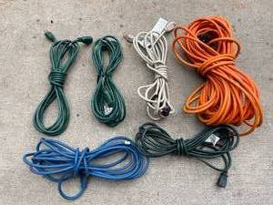 lot 123 image: Extension Cord Lot