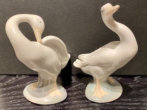 lot 29 image: Three Piece Lladro Geese Set
