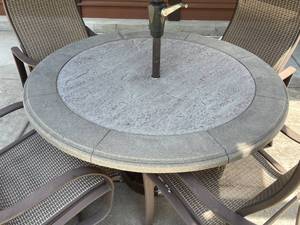 lot 161 image: Patio Table with 4 Chairs & Umbrella