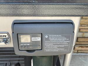 lot 160 image: Weber Performer Charcoal Grill With Propane Igniter