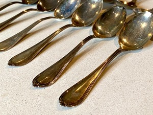 lot 219 image: (14) Sterling Teaspoons