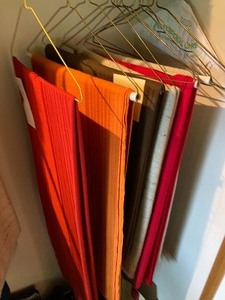 lot 198 image: Table Linens