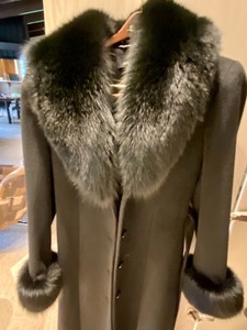 lot 193 image: Jones New York Long Coat
