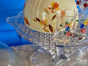 lot 179 image: Vintage Glassware Items