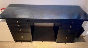 lot 232 image: Desk