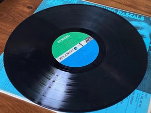 lot 242 image: Vintage Record Album Groovin The Young Rascals