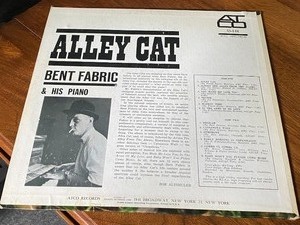 lot 243 image: Vintage Record Album Alley Cat- Bent Fabric