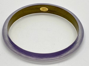 lot 254 image: Alexis Bittar Lucite Bangle