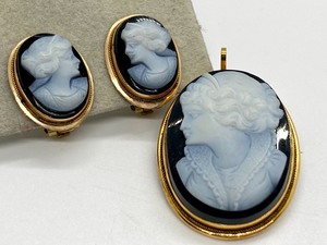 lot 258 image: 18K Cameo and Matching Clip Earrings