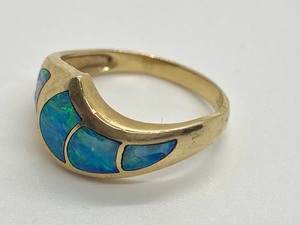 lot 274 image: 14K & Opal Ring