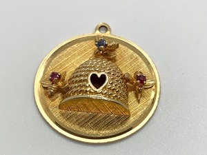 lot 279 image: Vintage (14K) BraceletNecklace CharmPendant