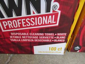 lot 11 image: Brawny Professional Towels