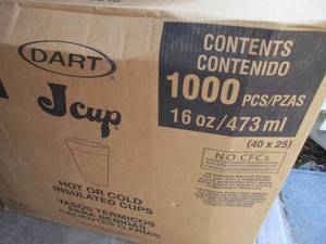 lot 132 image: Foam Cups and Lids
