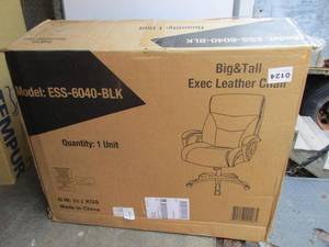 lot 1 image: Big and Tall Leather Chair