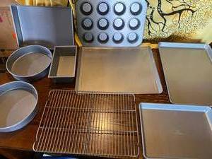 10 piece Calphalon baking set missi...