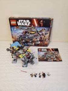 lot 4 image: Lego Star Wars Captain Rexs AT-TE Set Number 75157