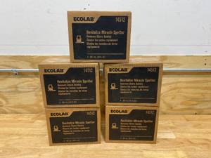 lot 26 image: ECOLAB Lot of 5 Cases of-  Revitalize Miracle Spotter (4 per case)