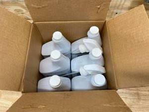 lot 27 image: ECOLAB Case of- Ecoshine 18440 Water Based Stainless Steel Polish (6- 32 ounce Bottles) (exp. 1118)