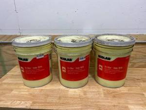 lot 83 image: ECOLAB Lot of 3-  5 Gal. Tri-Star Solar Brite Liquid Laundry Detergent