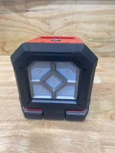 lot 48 image: MILWAUKEE M18 Rover Mounting Floodlight