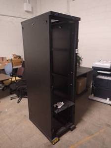 lot 29 image: Large IBM DATA Cabinet on Wheels  Can fit 19 switches (82x32x24)