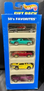 Hot Wheels Rolling Storage Case and 2 Sets of Hot Wheels Cars