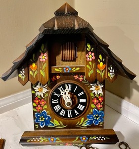 Cool Coo Coo Clock