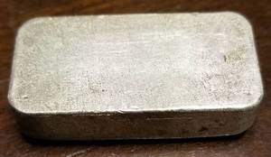 lot 02 image: 5 TROY OZ. .999 FINE SILVER BAR VINTAGE JPM POURED BAR