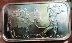lot 07 image: 1 TROY OZ. .999 FINE SILVER BAR PROSPECTOR BY SILVERTOWNE SEALED