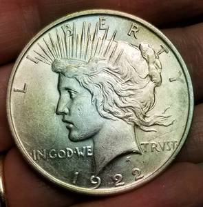 lot 12 image: 1922-D PEACE SILVER DOLLAR