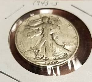 lot 34 image: 1945-D WALKING LIBERTY HALF DOLLAR