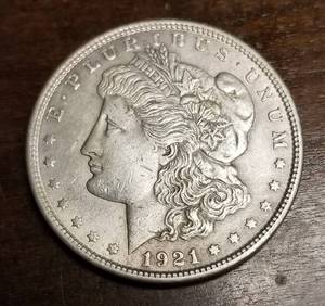lot 38 image: 1921 MORGAN SILVER DOLLAR