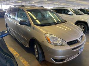 2005 Toyota Sienna LE