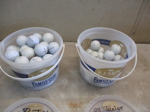 lot 5 image: Titleist and Topflite Golf Balls