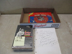 lot 9 image: Babe Ruth and Looney Tune Cards