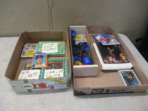 lot 37 image: Baseball Cards and Collectibles