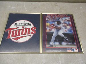 lot 64 image: Twins-Kirby Puckett Pics